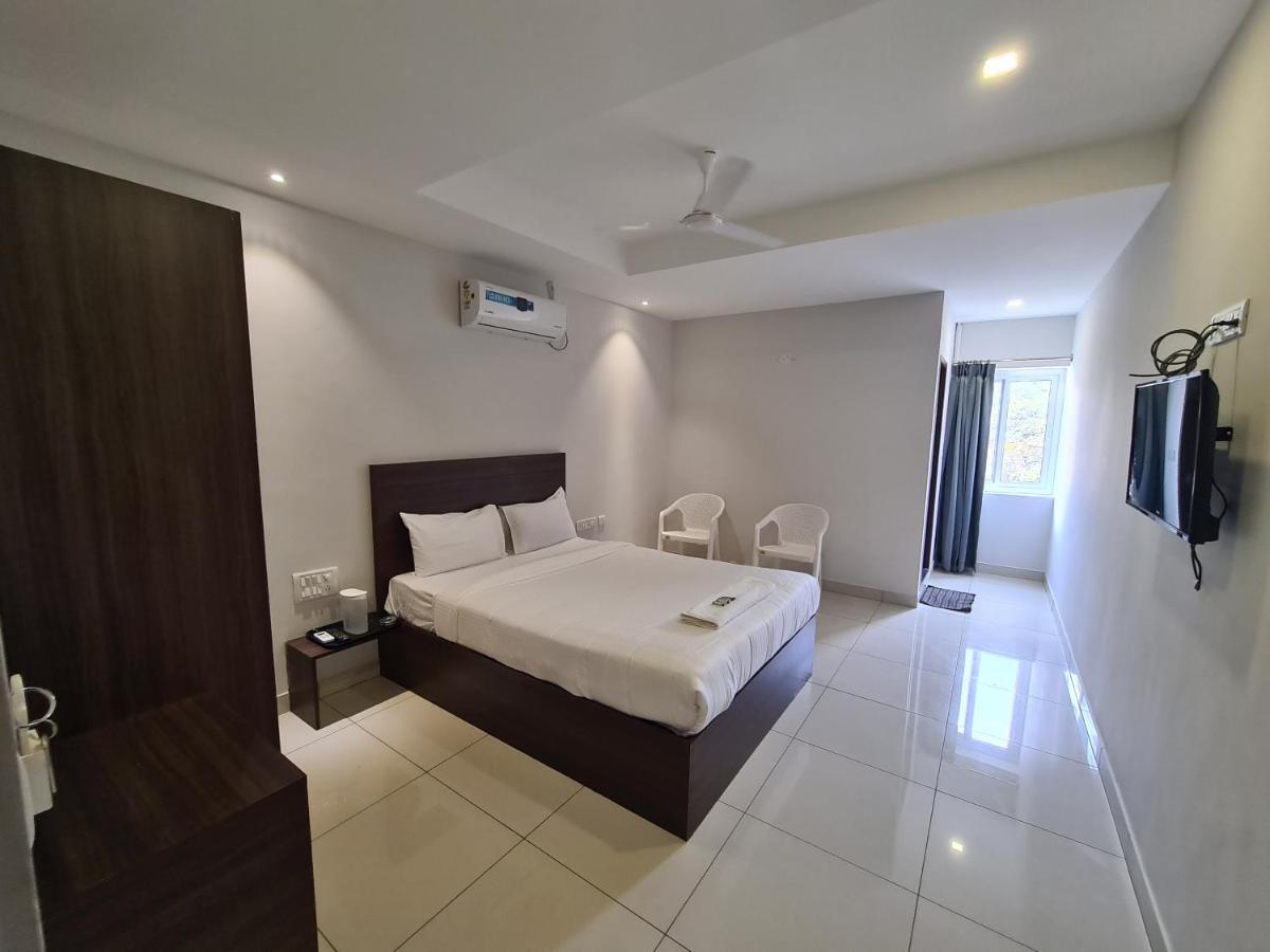 Super Hotel O Urban Inn Bangalore Exteriör bild